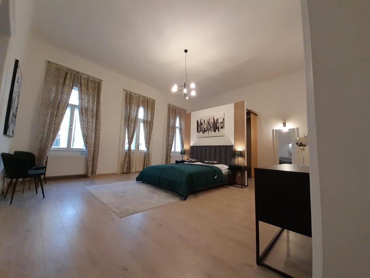 Entrez Apartment 3 - Historical Centre Košice Exteriör bild