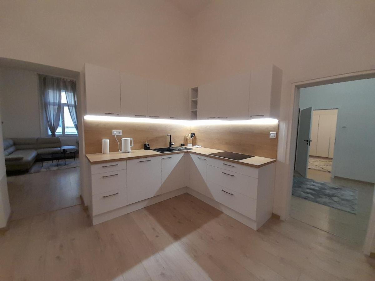 Entrez Apartment 3 - Historical Centre Košice Exteriör bild