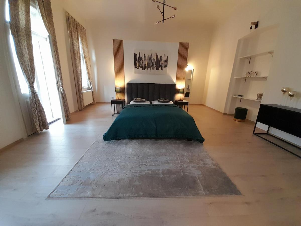 Entrez Apartment 3 - Historical Centre Košice Exteriör bild
