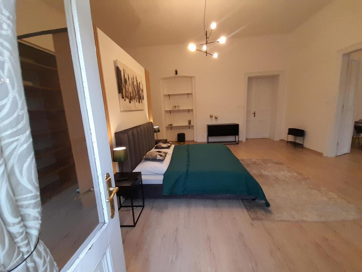 Entrez Apartment 3 - Historical Centre Košice Exteriör bild