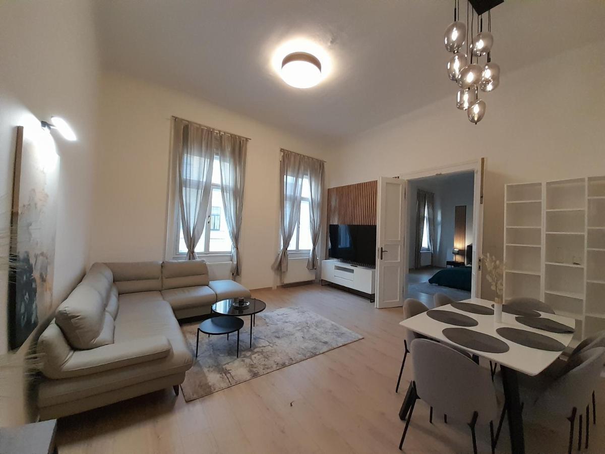 Entrez Apartment 3 - Historical Centre Košice Exteriör bild