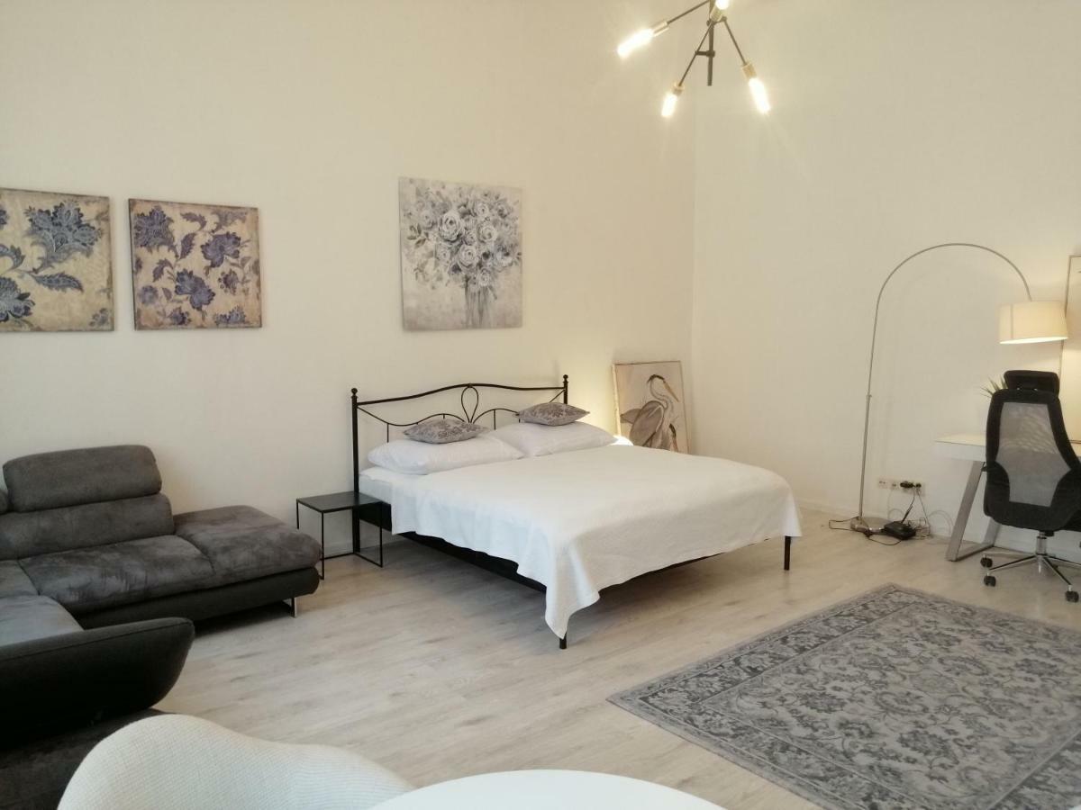 Entrez Apartment 3 - Historical Centre Košice Exteriör bild
