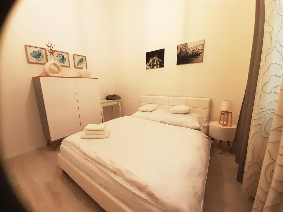 Entrez Apartment 3 - Historical Centre Košice Exteriör bild