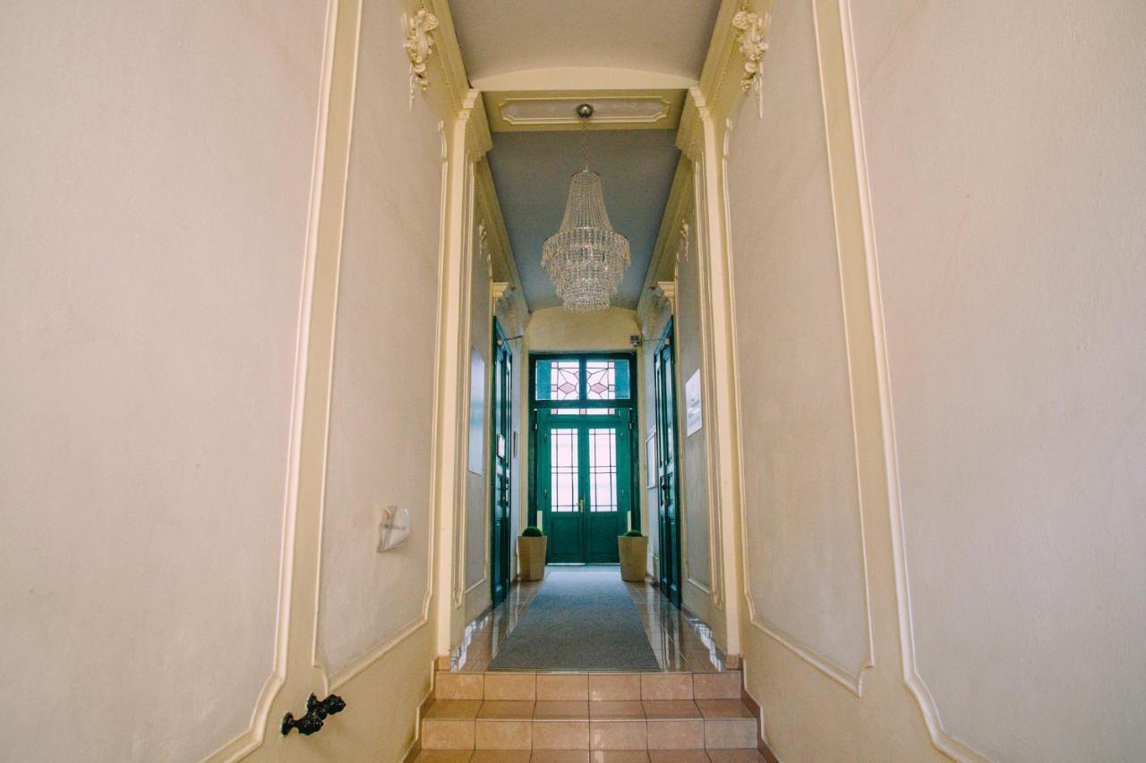 Entrez Apartment 3 - Historical Centre Košice Exteriör bild